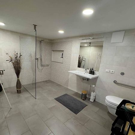 Ferienwohnung Stoablick - Barrierefrei Mit Bergblick Bad Goisern Ngoại thất bức ảnh